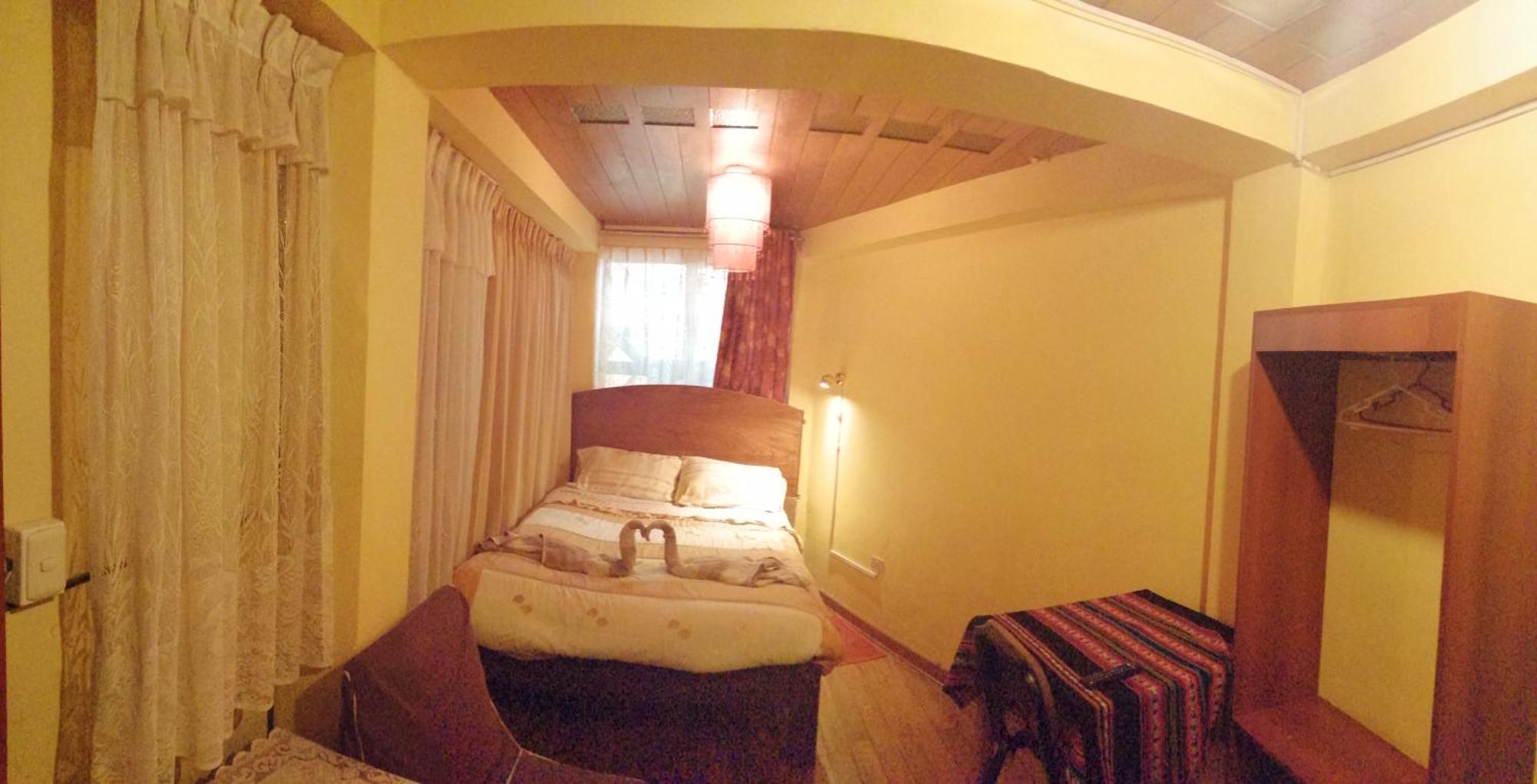 Naty'S Guest House กุสโก ภายนอก รูปภาพ
